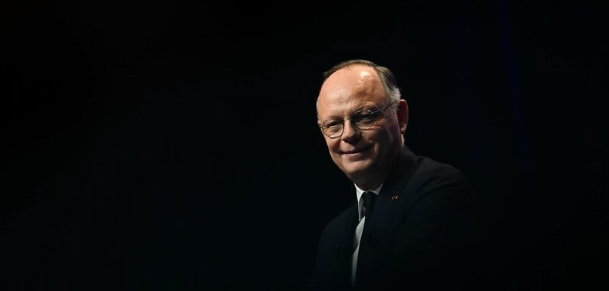 Edito spécial : Edouard Philippe appelle à la démission de Macron