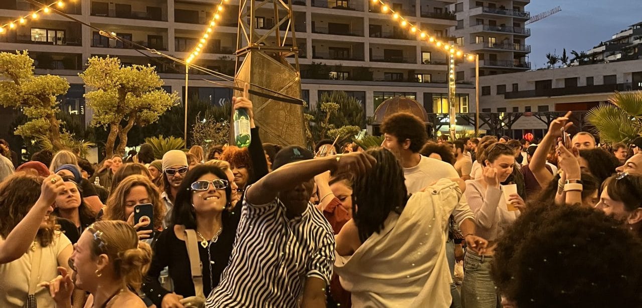 Aqui ce week-end 3-4 octobre : FAB, Funambules, Open Air