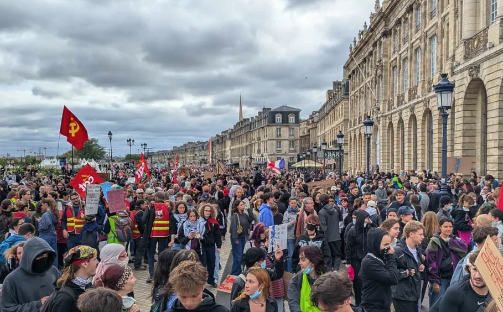 Manifestations du 17 octobre à Bordeaux et Limoges : pourquoi l’État a perdu la main